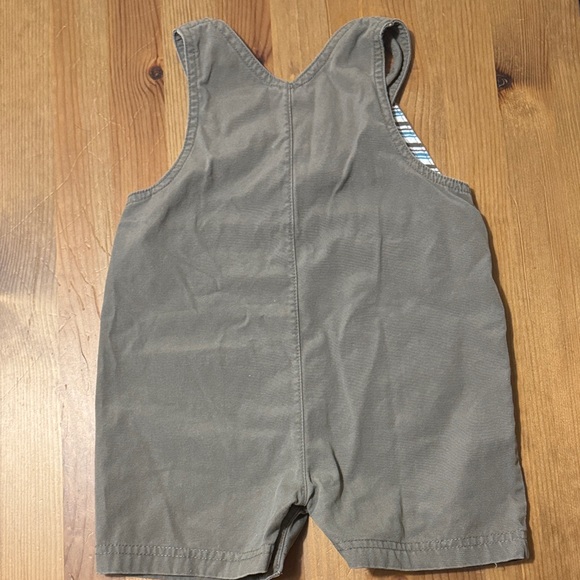 Stylish Kids' Brown Overalls with Fun Patch Accents - Picture 4 of 4